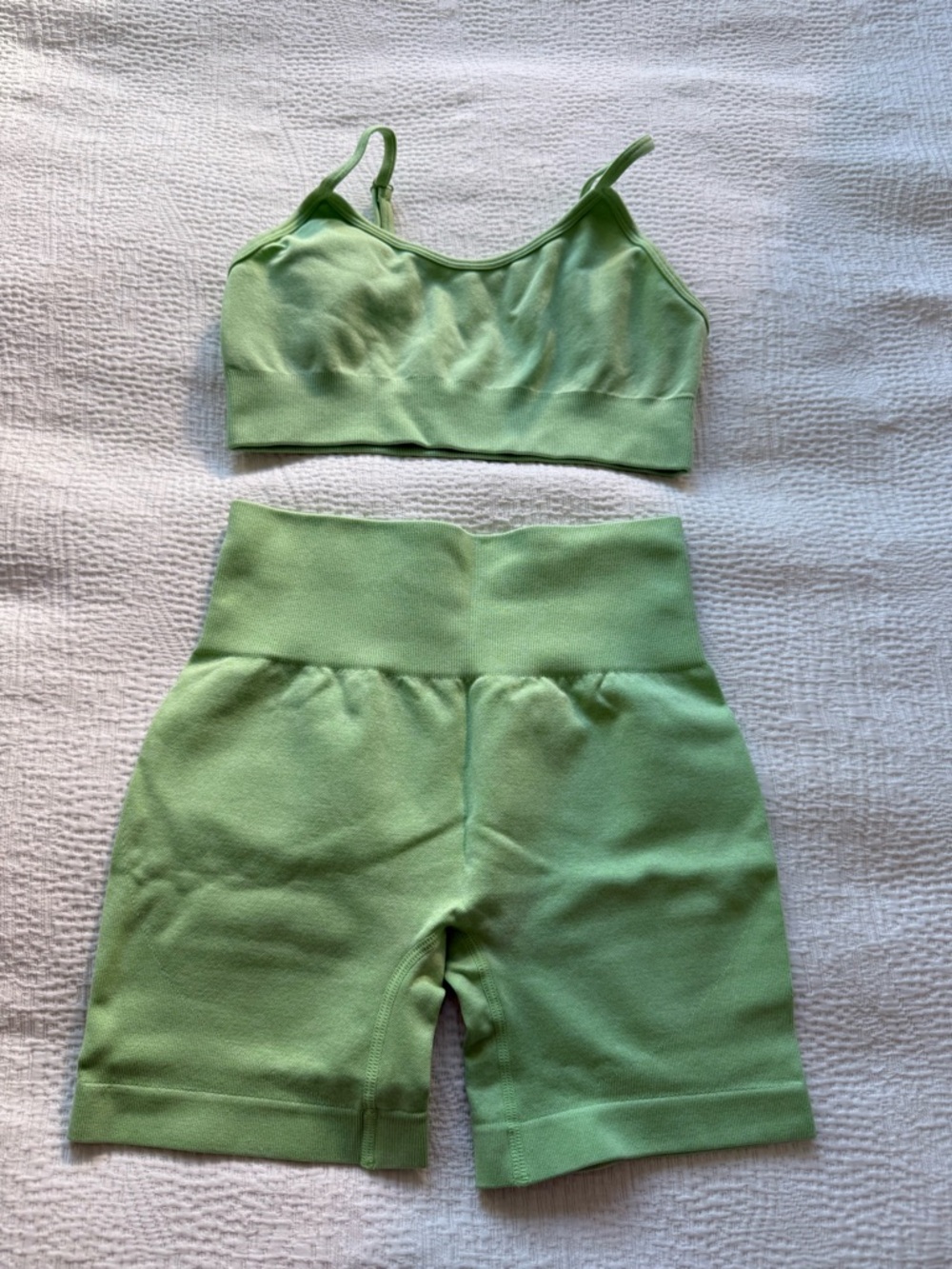 Light Green Seamless Crop Top & High-Waist Bike Shorts Set